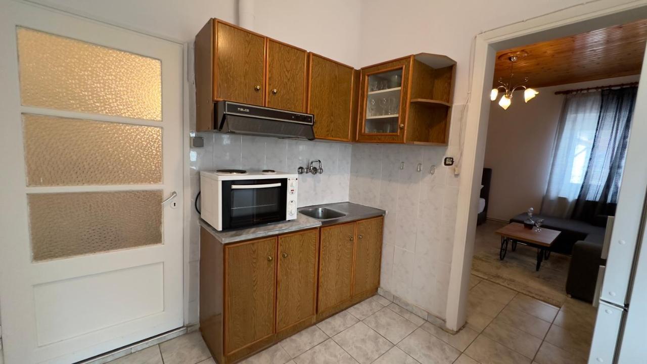 Bt'S Home Trikala  Luaran gambar